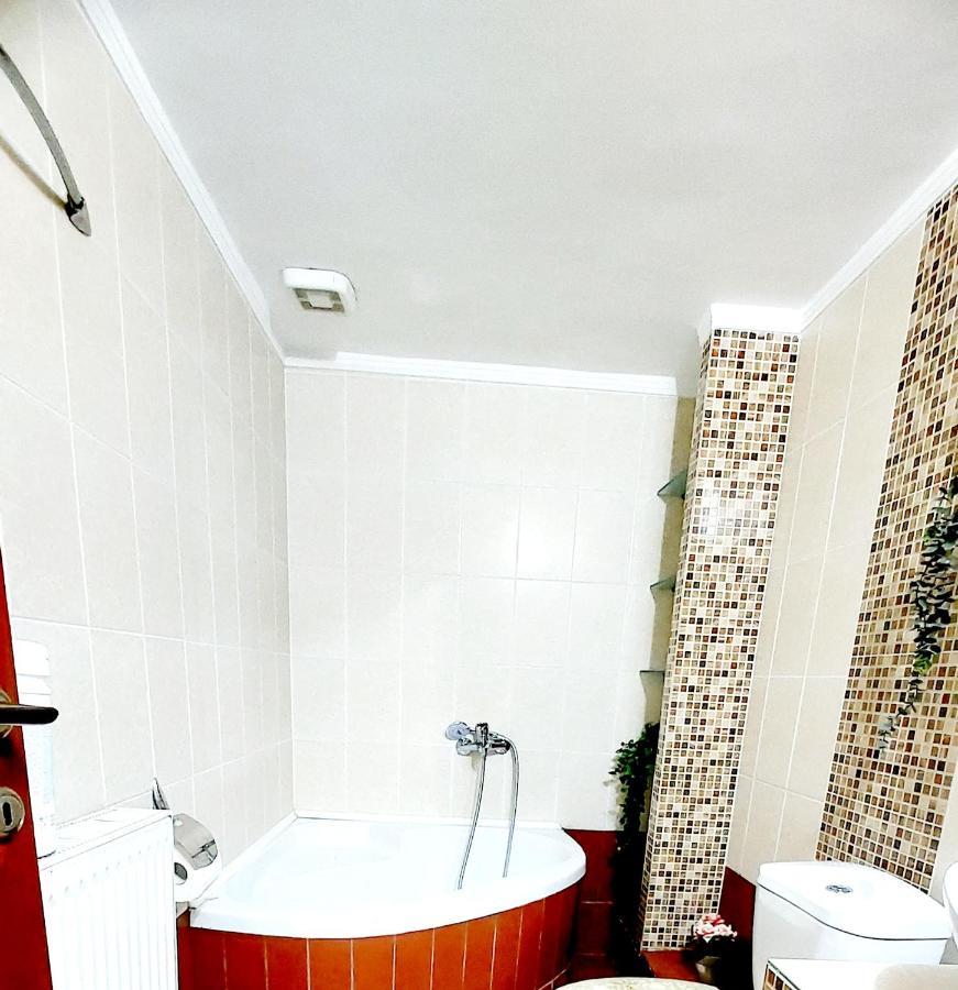 "Home Sweet Home" 3 Bedrooms Big House 110M Free Indoor Parking! Thessaloniki Exterior photo